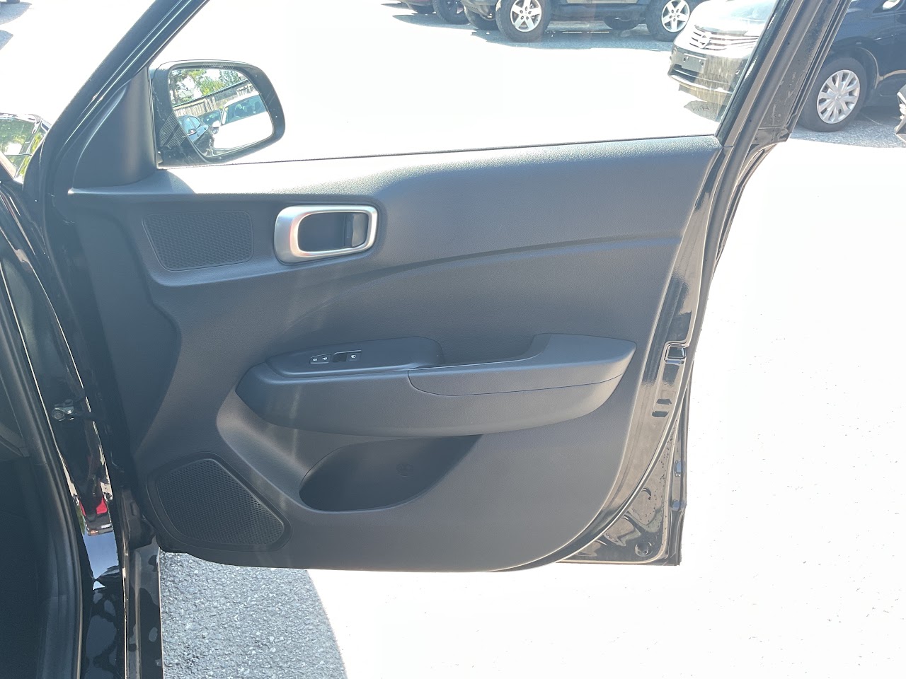2024 Hyundai Venue — photo 31 of 34