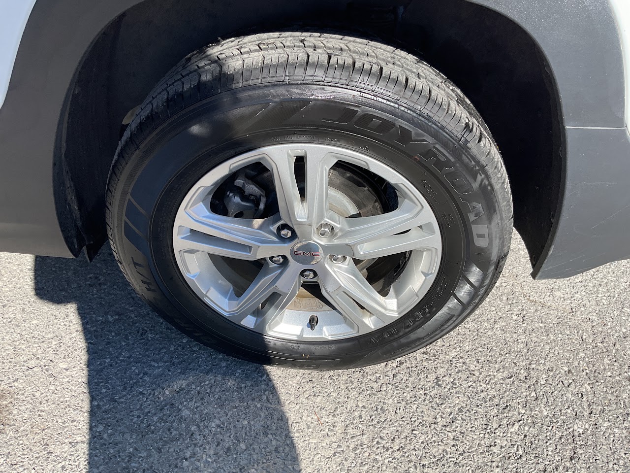 2024 GMC Terrain — photo 12 of 34