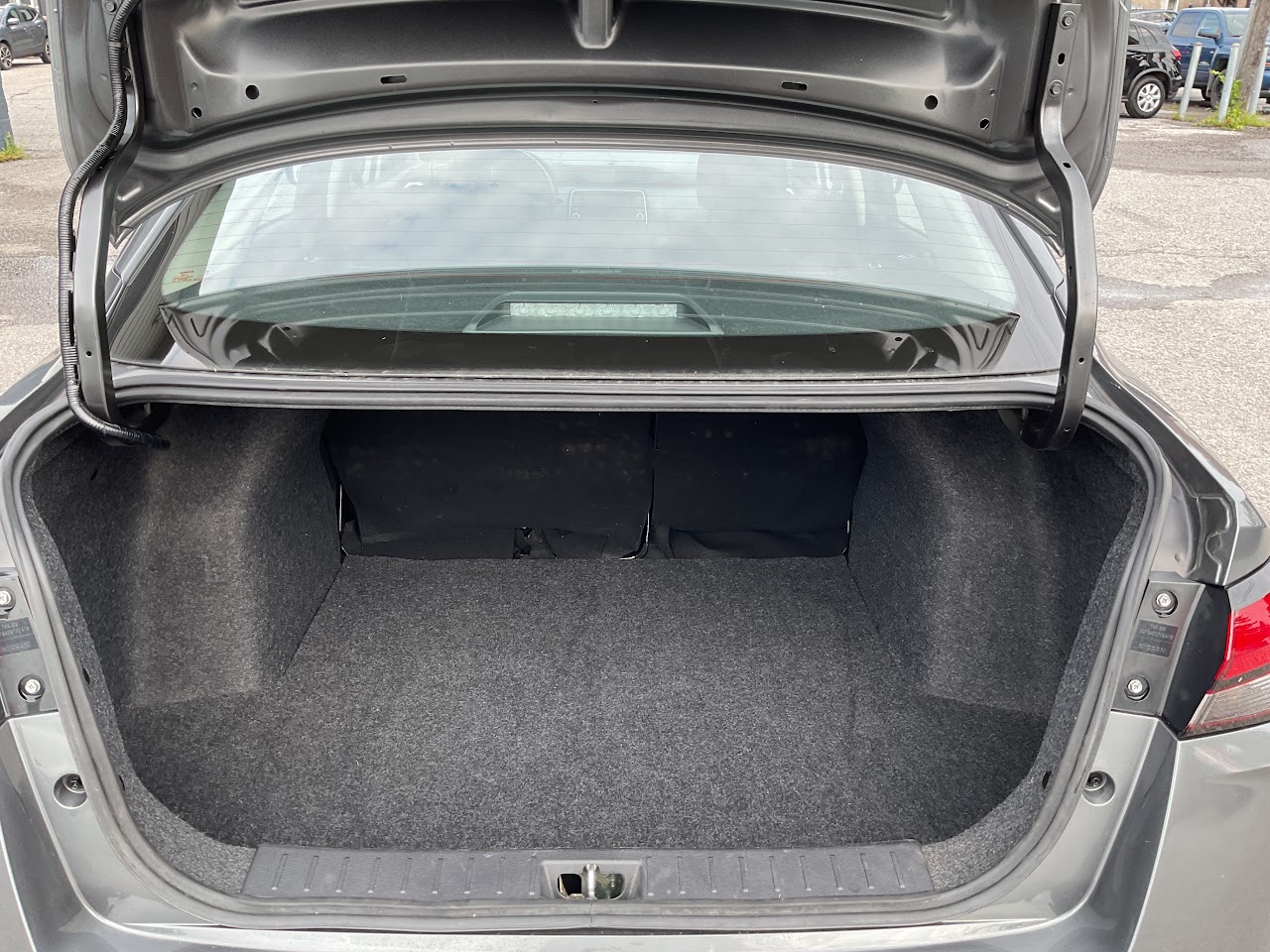 2025 Nissan Versa — photo 33 of 33