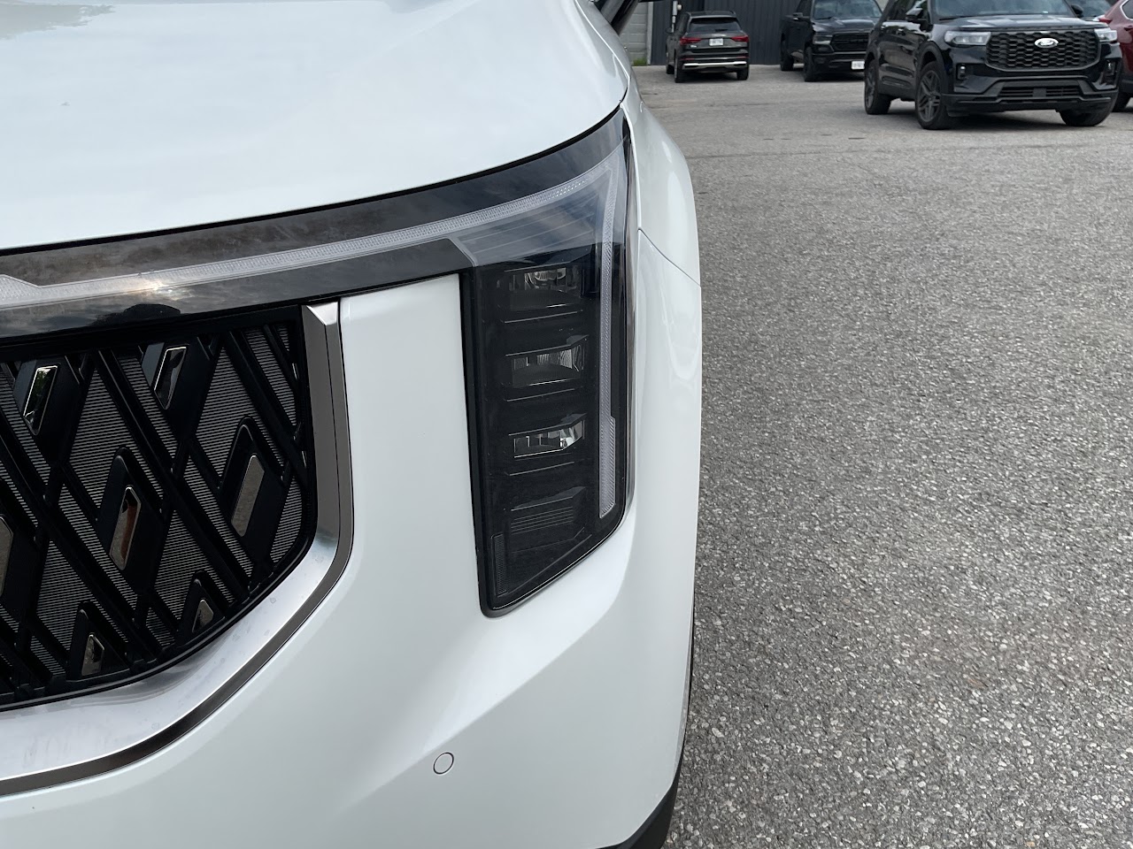 2025 Kia Carnival — photo 15 of 34