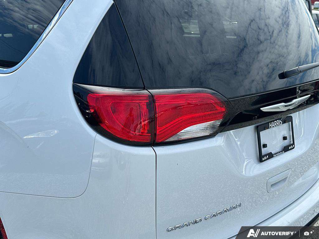 2025 Chrysler Grand Caravan — photo 11 of 25