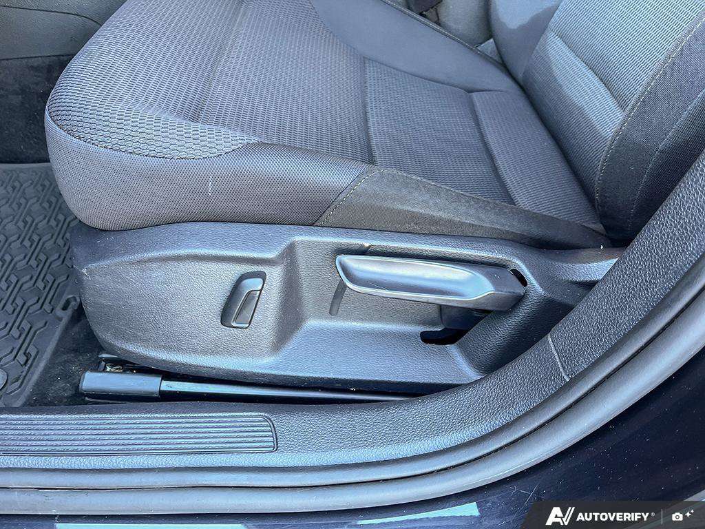 2019 Volkswagen Golf SportWagen — photo 24 of 25