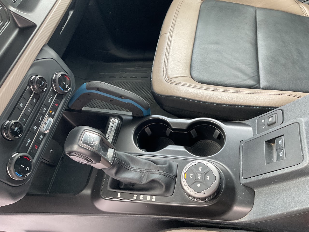 2022 Ford Bronco — photo 28 of 33