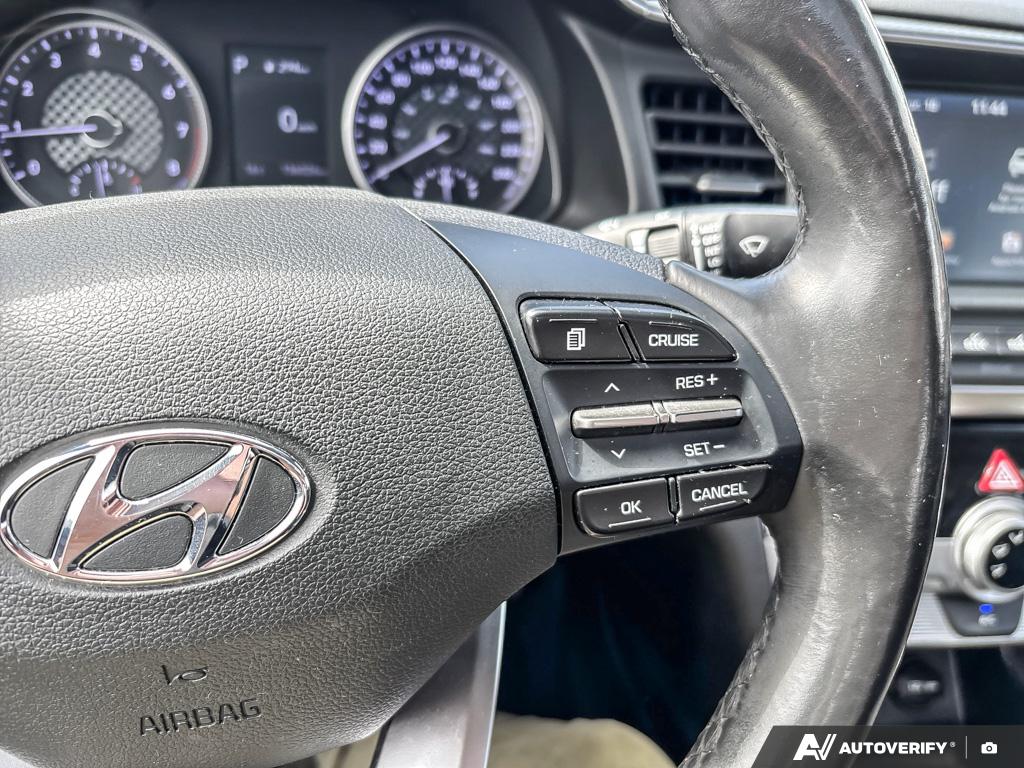 2019 Hyundai Elantra — photo 16 of 25