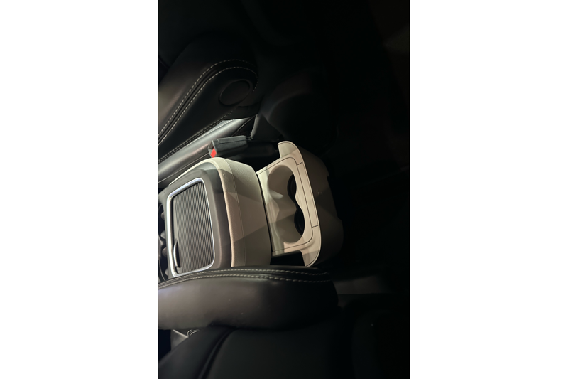 2023 Chrysler Pacifica — photo 21 of 33