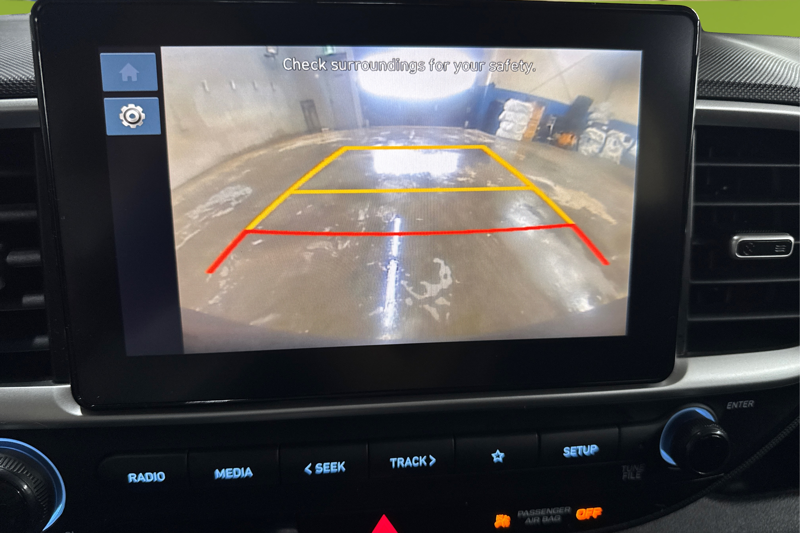 2025 Hyundai Venue — photo 24 of 34