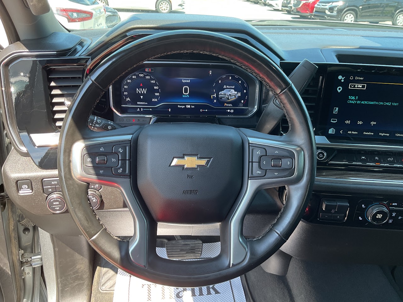2025 Chevrolet Silverado 1500 — photo 24 of 34