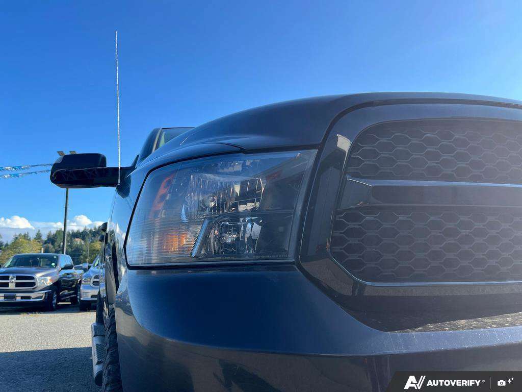 2022 Ram 1500 Classic Crew Cab — photo 8 of 25