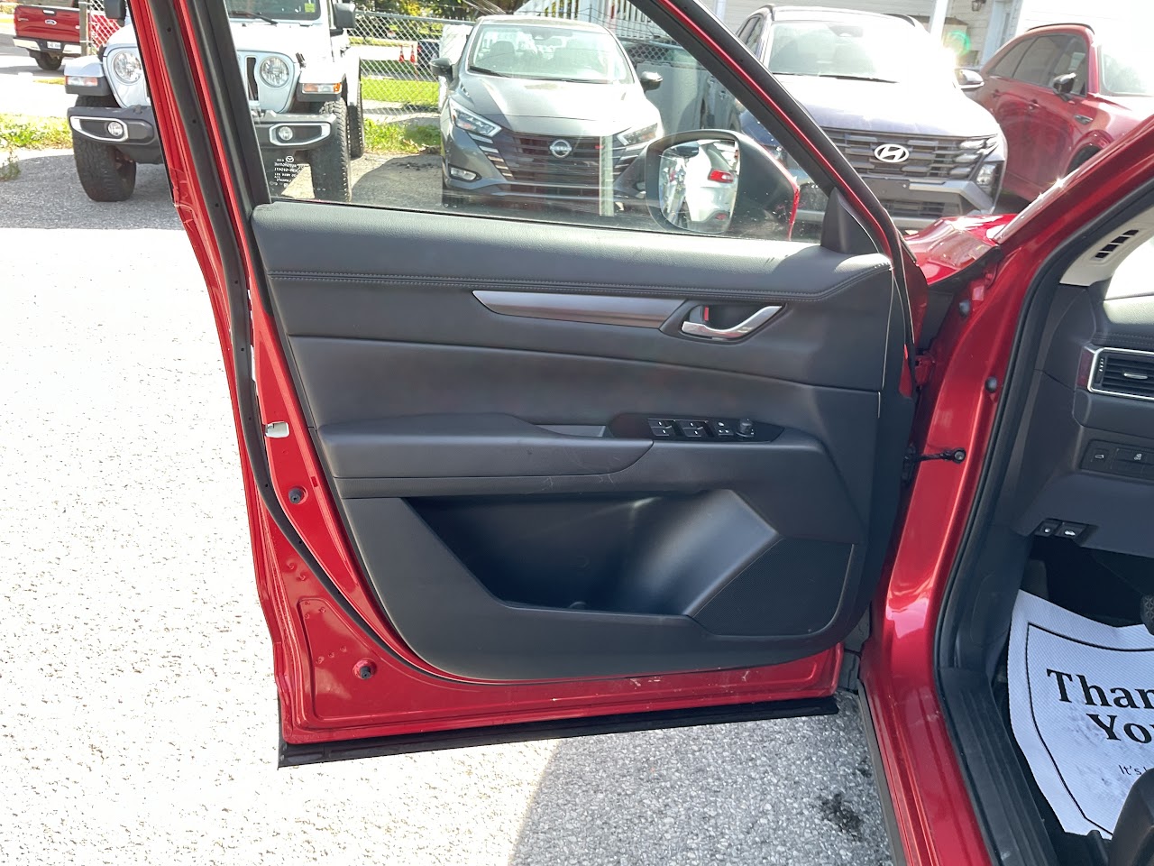 2025 Mazda CX-5 — photo 26 of 34