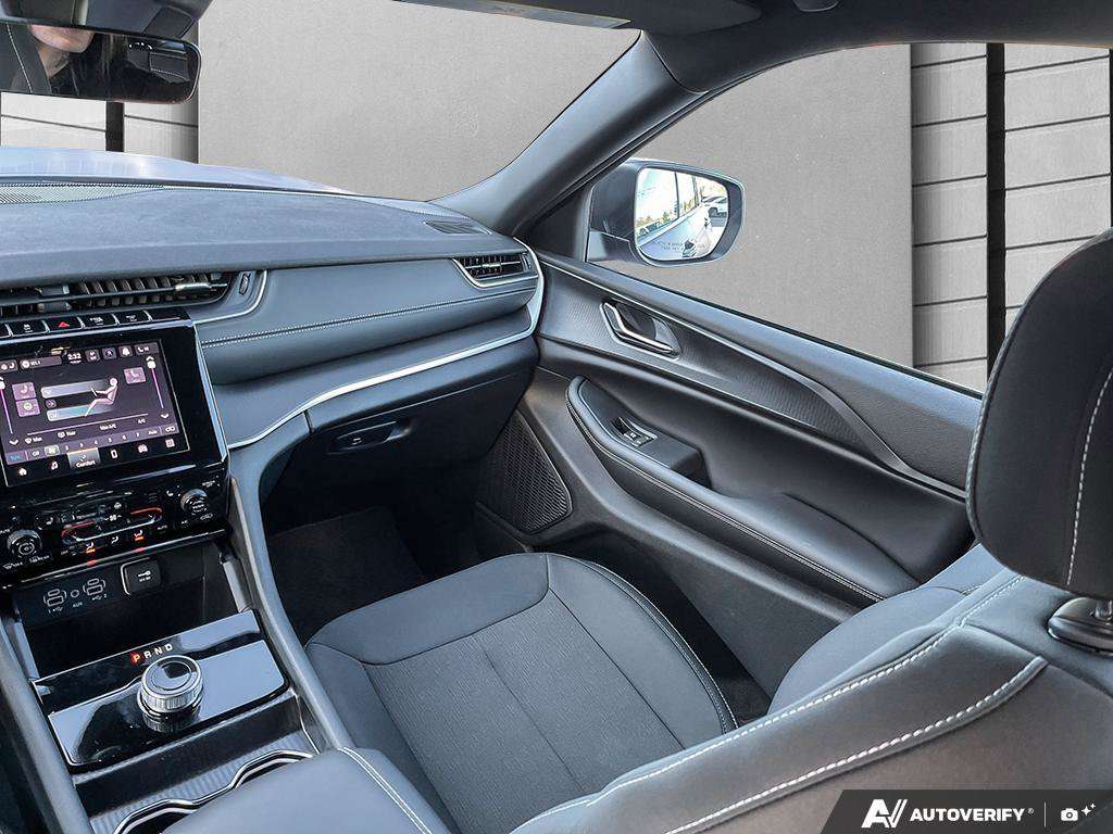 2025 Jeep Grand Cherokee — photo 31 de 31