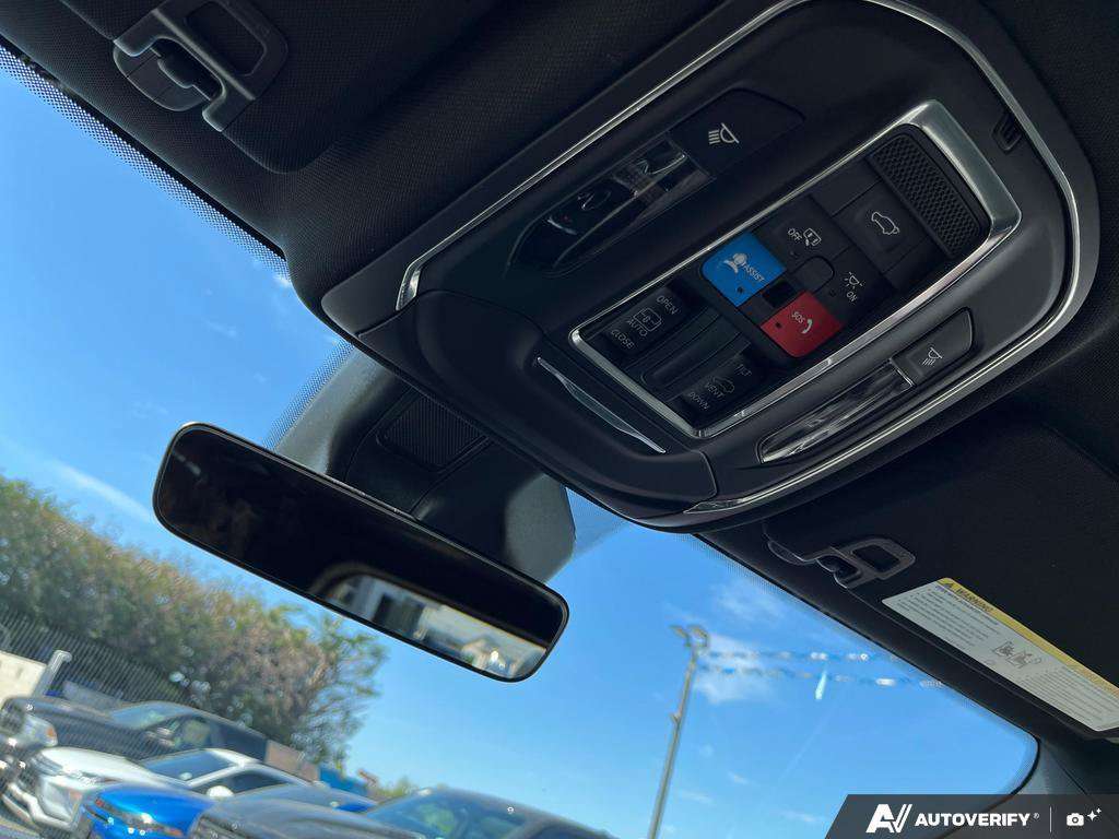 2026 Jeep Grand Cherokee — photo 21 of 25