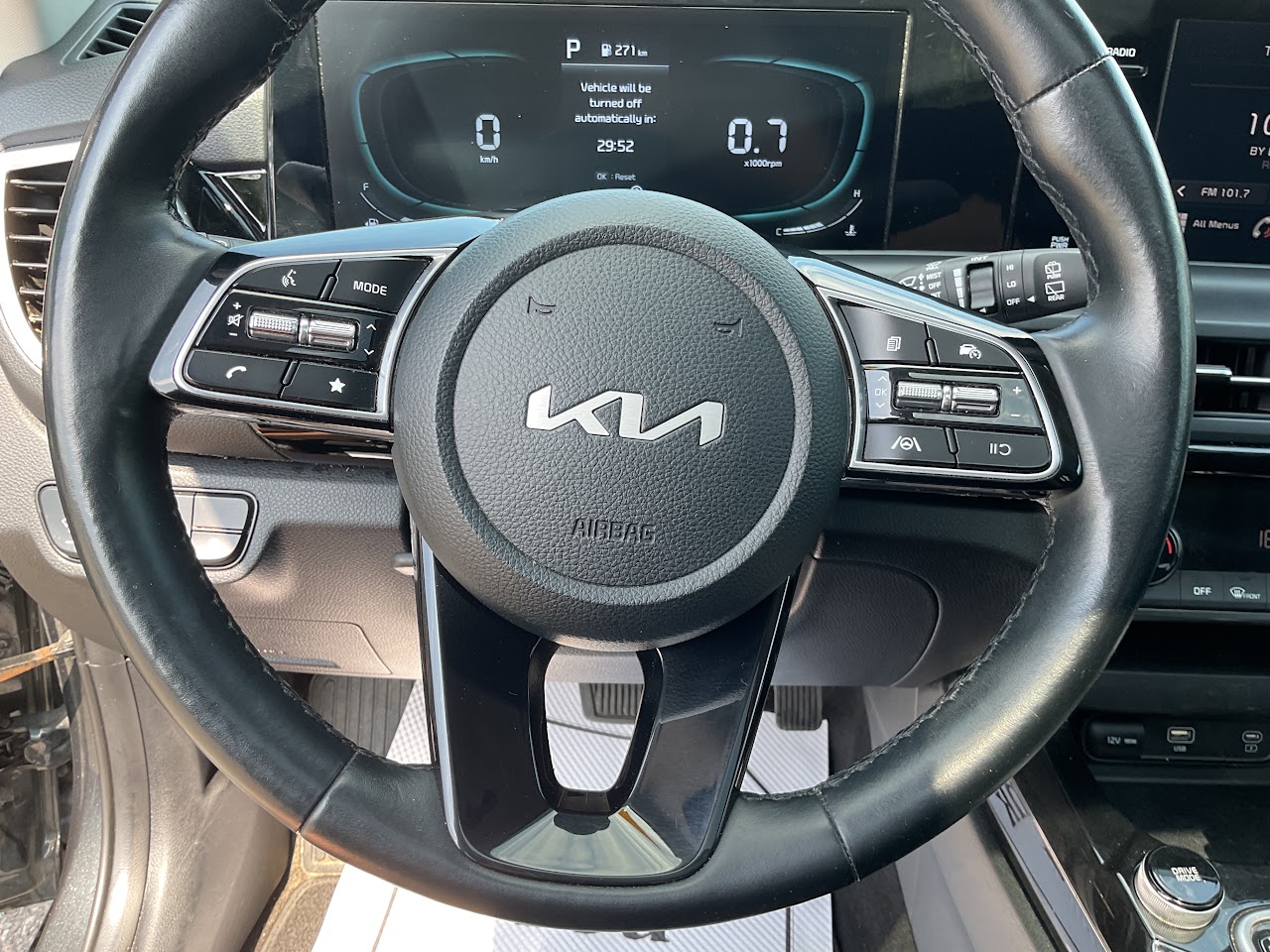 2025 Kia Seltos — photo 26 of 34