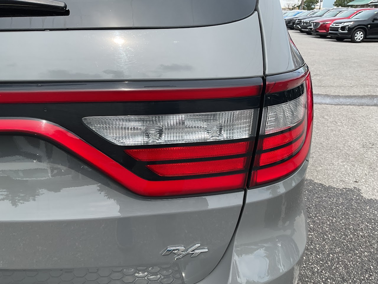 2025 Dodge Durango — photo 17 of 34