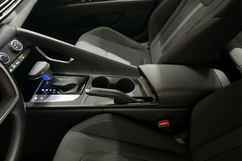 2026 Hyundai Elantra — photo 19 de 32