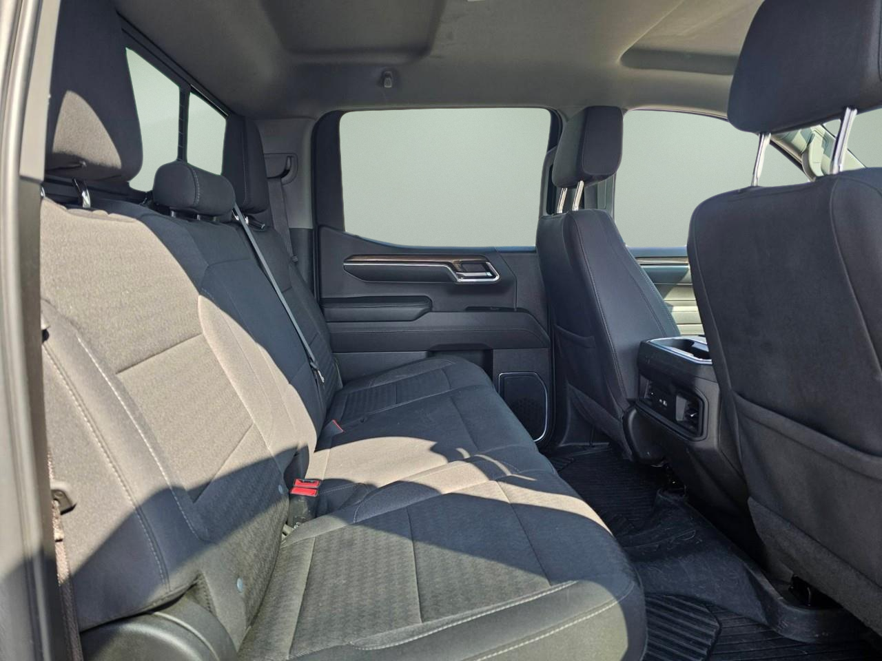 2024 Chevrolet Silverado 1500 — photo 18 of 20