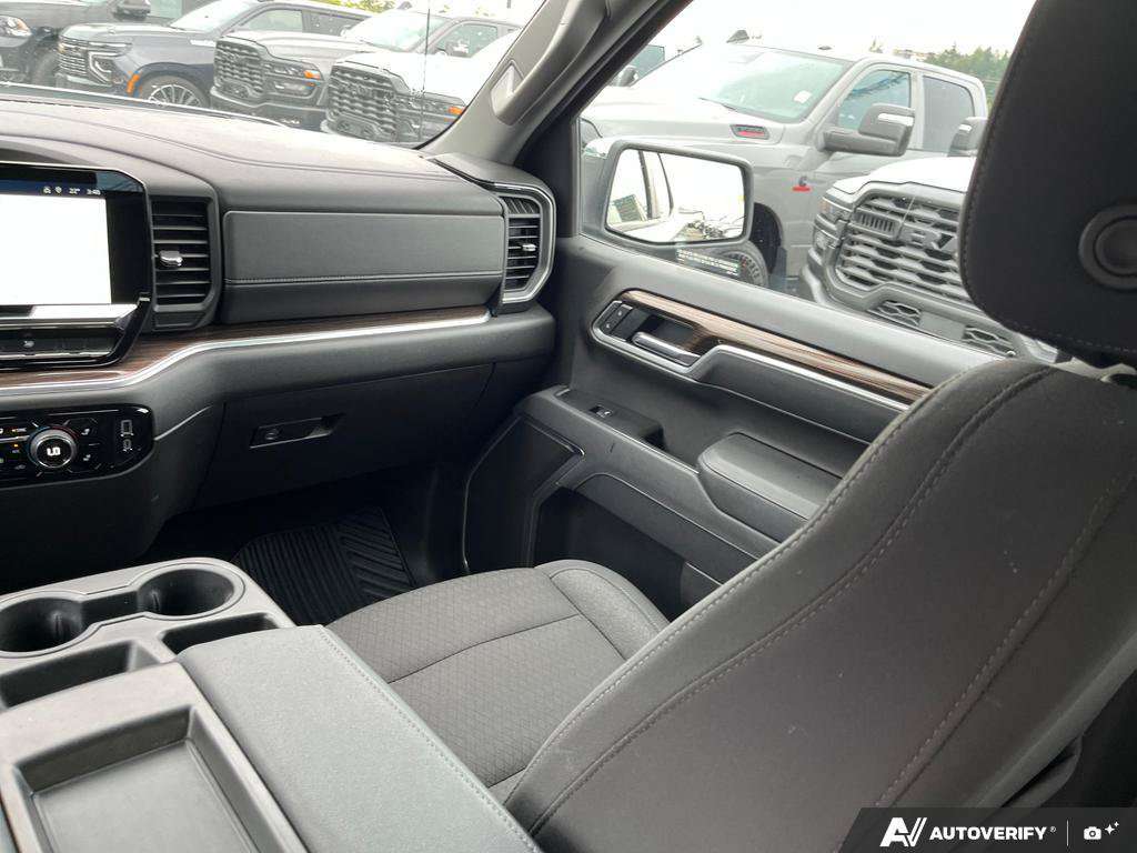 2025 Chevrolet Silverado 1500 — photo 25 of 25