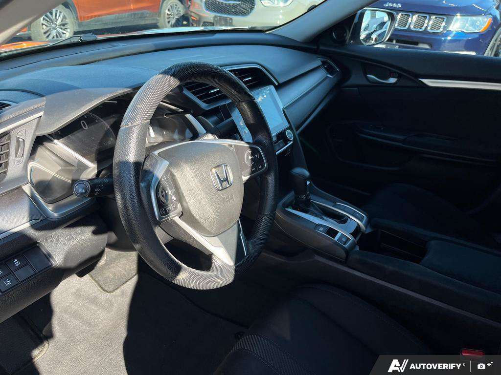 2018 Honda Civic Sedan — photo 13 de 25