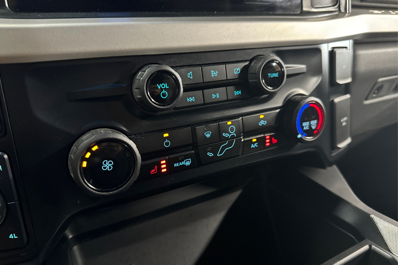2023 Ford F-250 Super Duty — photo 27 of 34