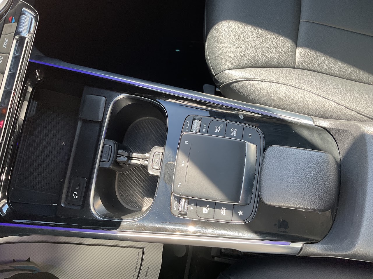 2023 Mercedes-Benz GLB250 — photo 15 of 22