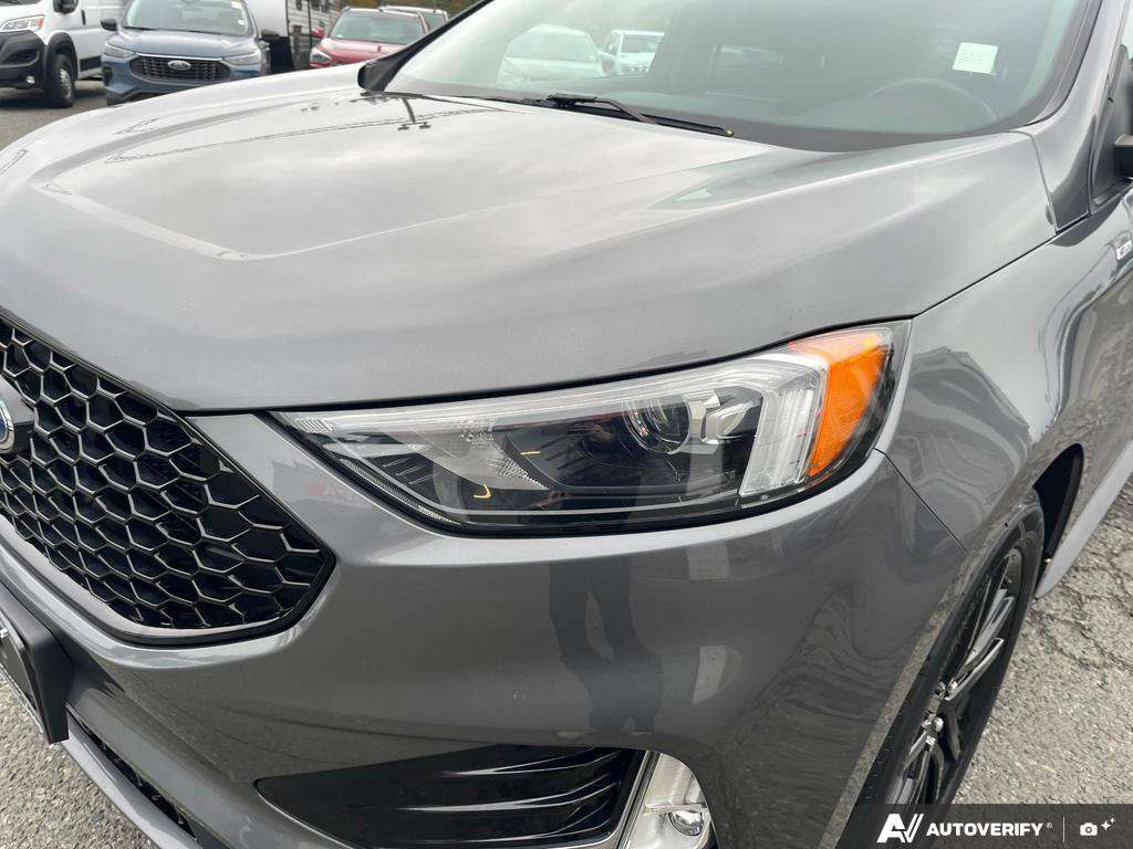 2021 Ford Edge — photo 8 of 25