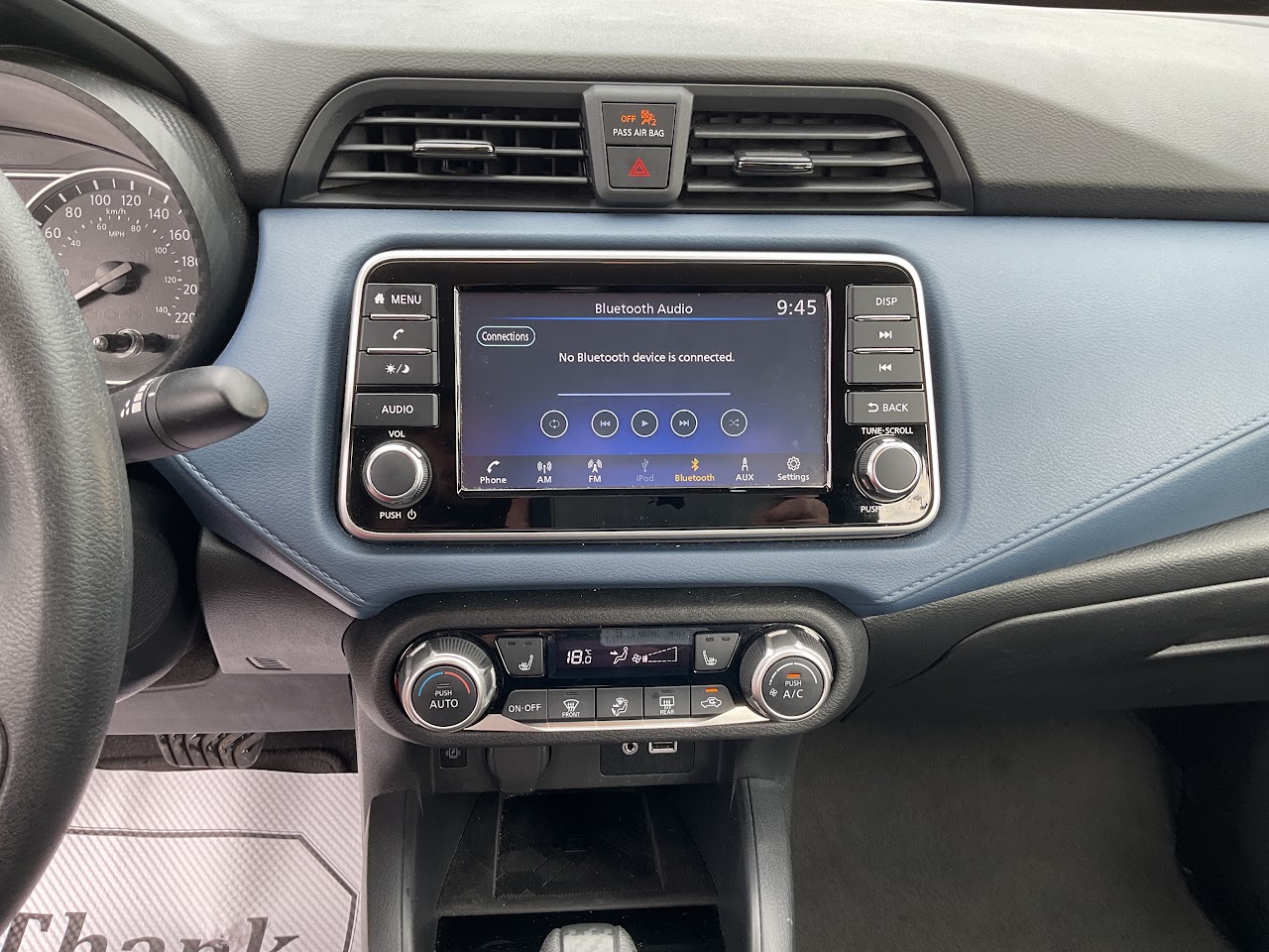 2025 Nissan Versa — photo 28 of 33