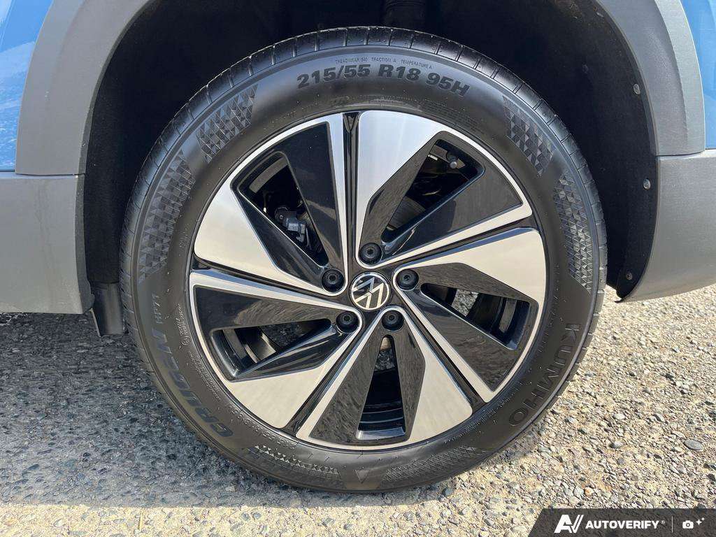 2026 Volkswagen Taos — photo 6 of 25
