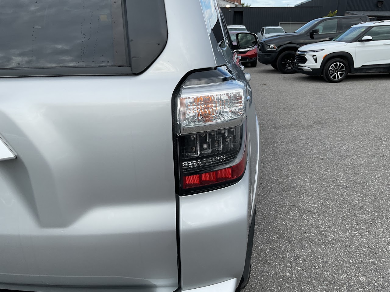 2024 Toyota 4RUNNER — photo 17 of 34