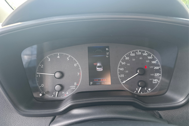 2023 Toyota Corolla Sedan — photo 13 of 31