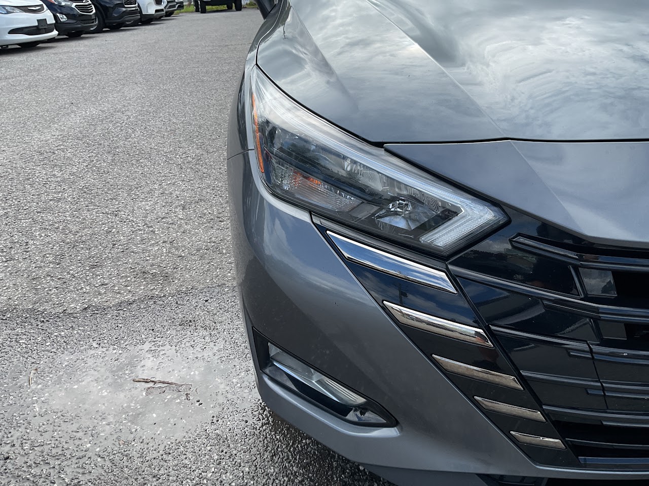 2024 Nissan Versa — photo 13 of 34