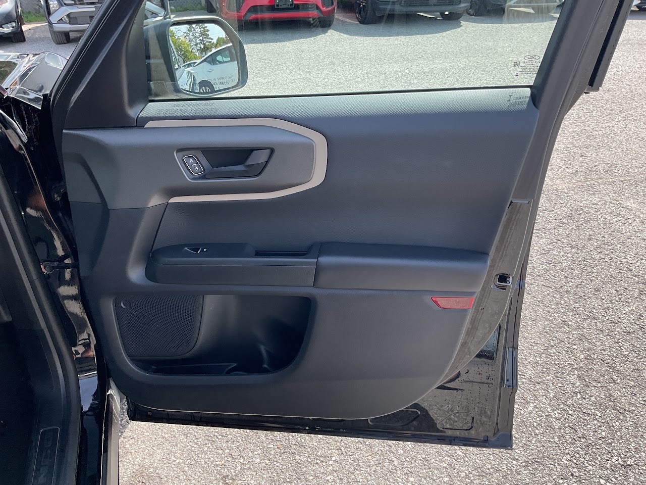 2025 Ford Bronco Sport — photo 18 of 34