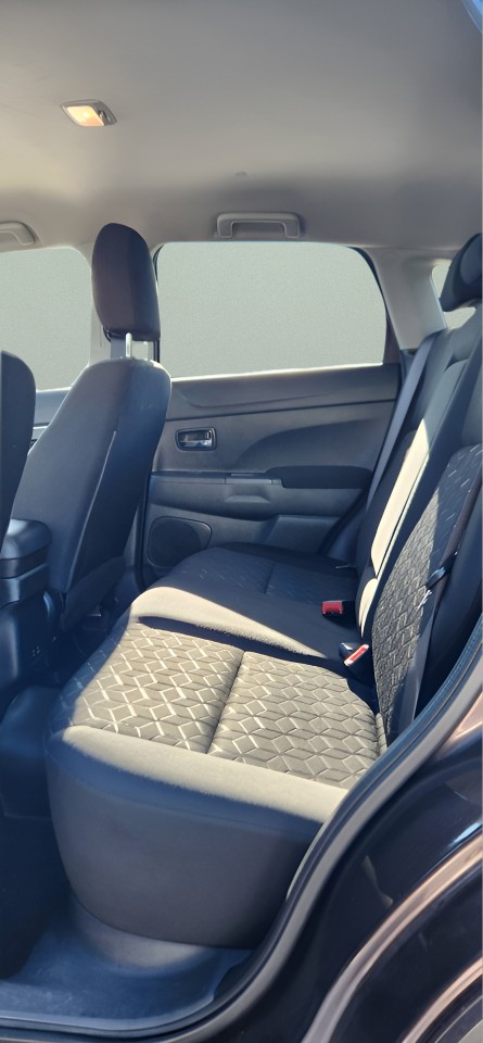 2023 Mitsubishi RVR — photo 11 of 12
