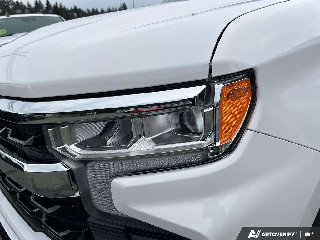 2025 Chevrolet Silverado 1500 — photo 8 of 25