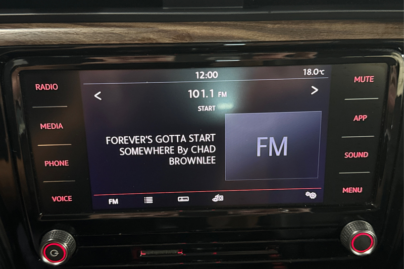 2022 Volkswagen Passat — photo 17 de 33