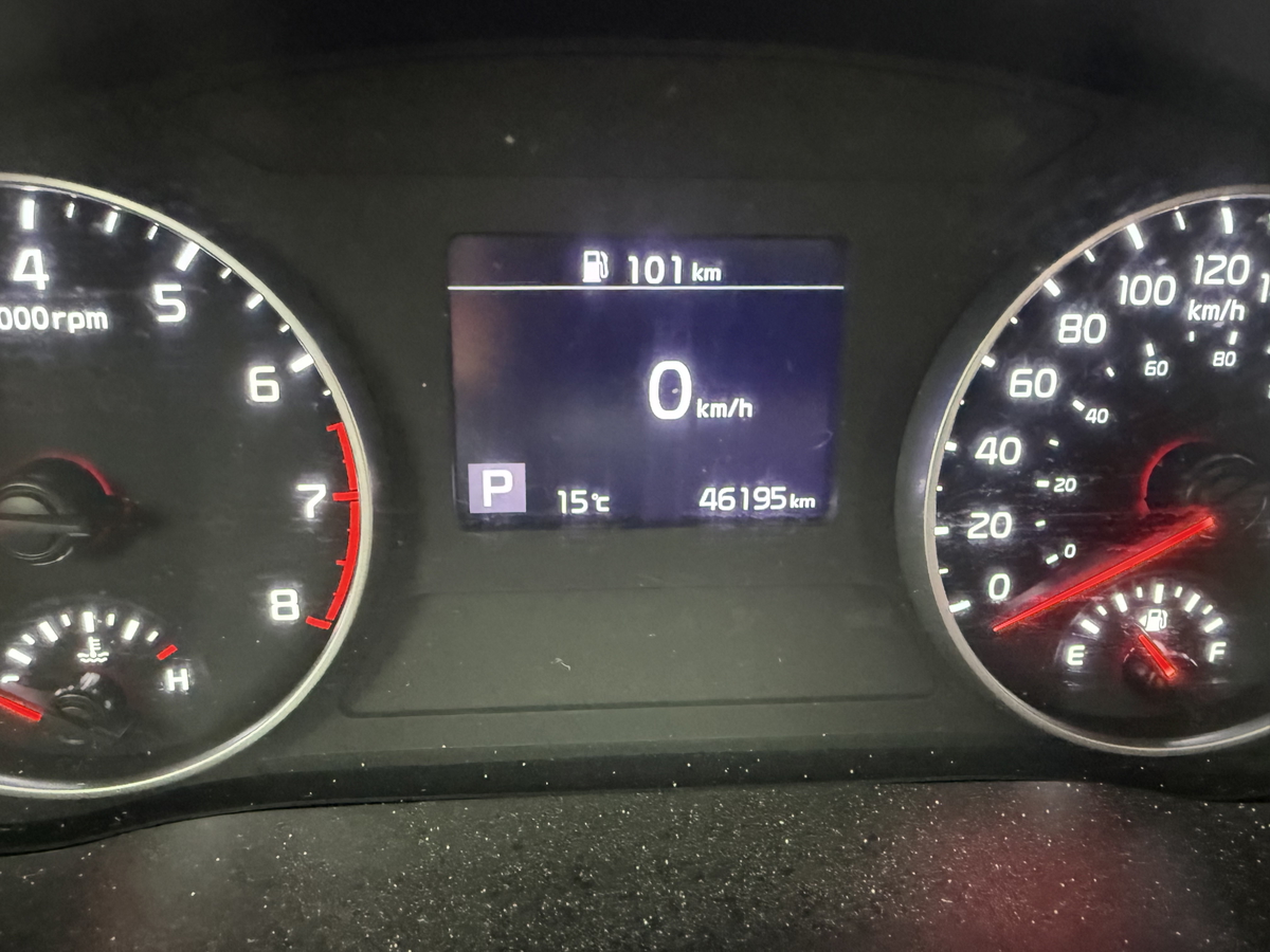 2022 Kia Seltos — photo 18 of 25