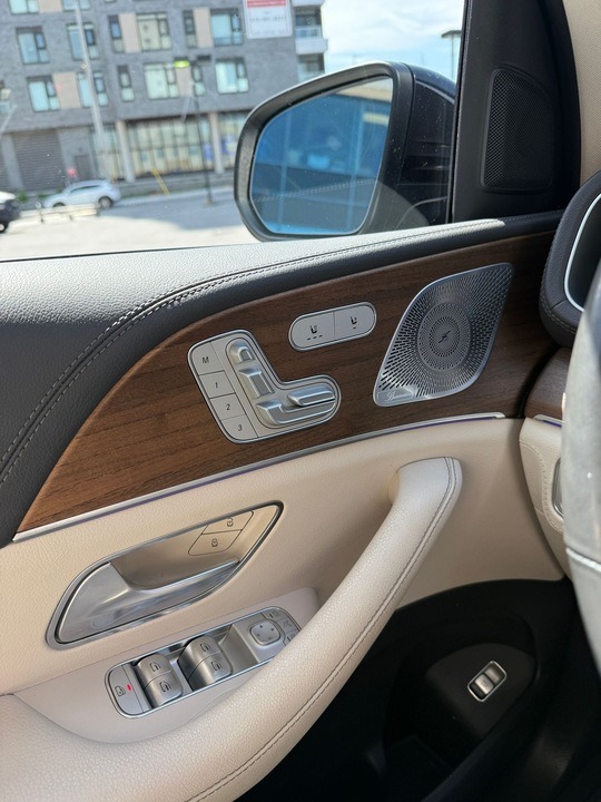 2020 Mercedes-Benz GLE 450 — photo 22 of 27