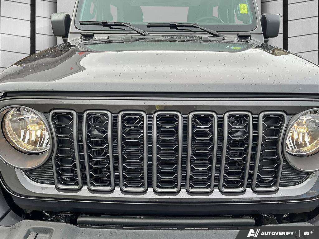 2026 Jeep Wrangler — photo 8 de 24