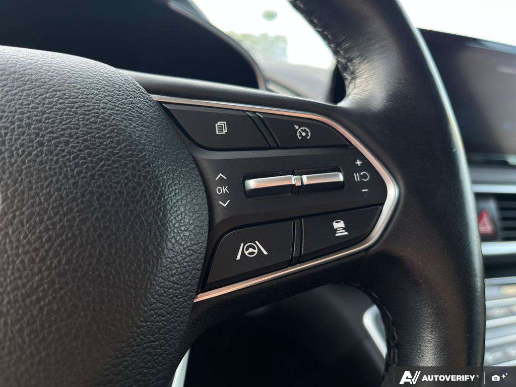 2023 Hyundai Santa Fe — photo 16 of 25