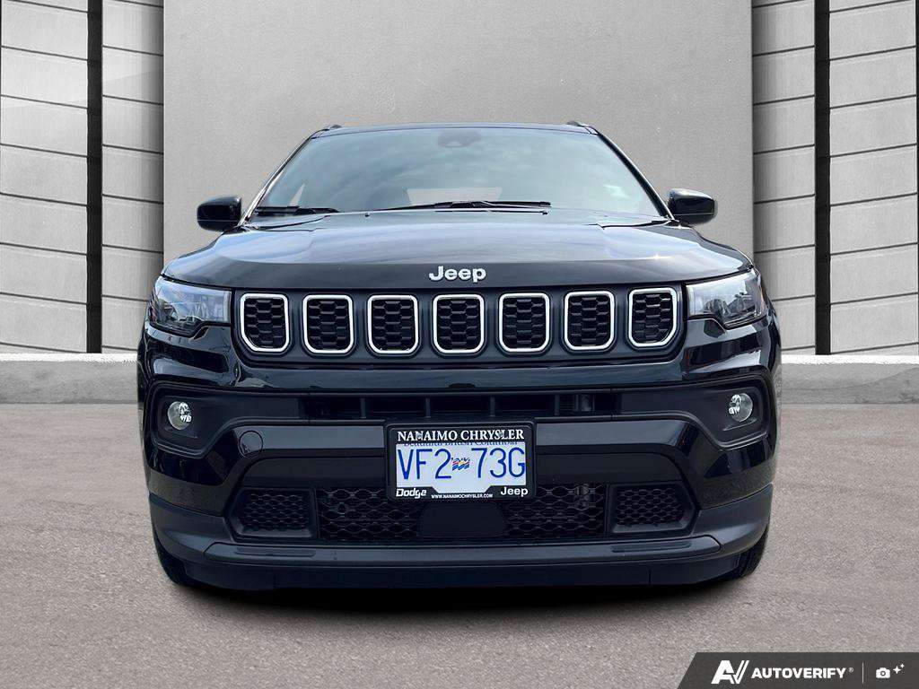 2025 Jeep Compass — photo 6 of 25