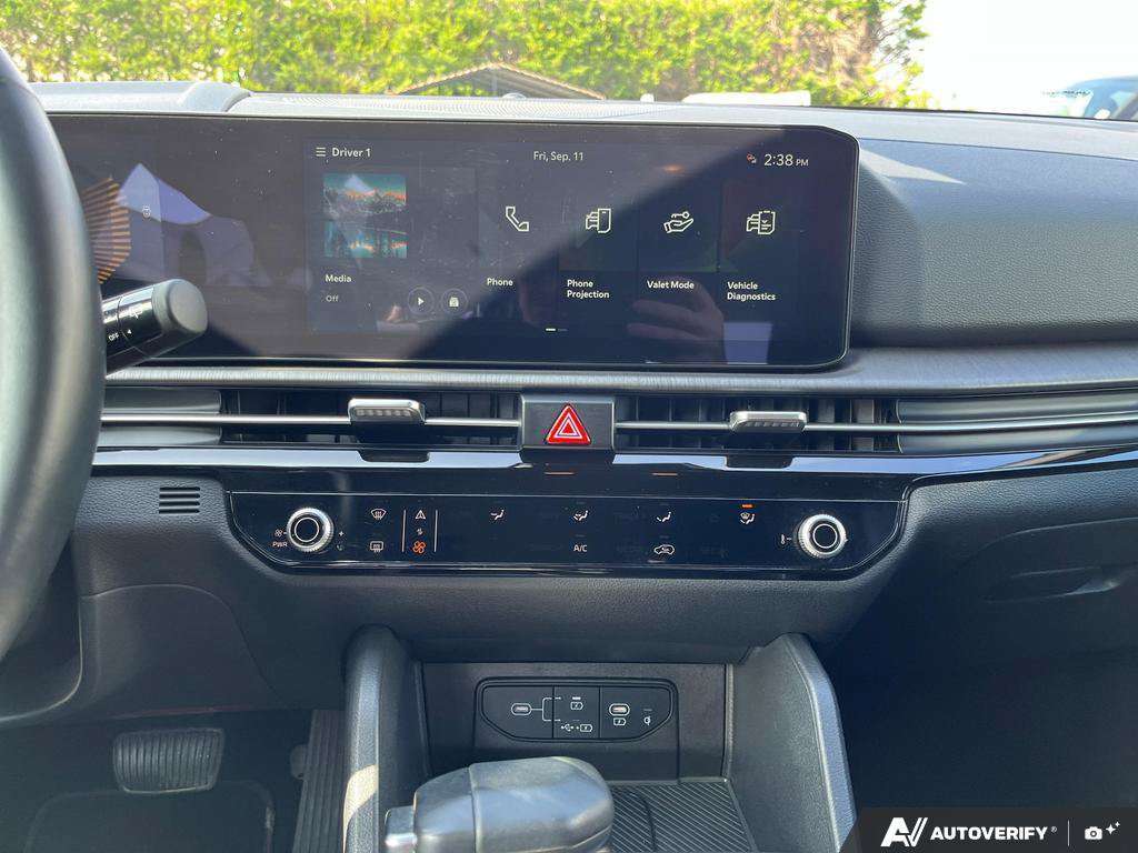 2026 Kia Sportage — photo 19 of 25