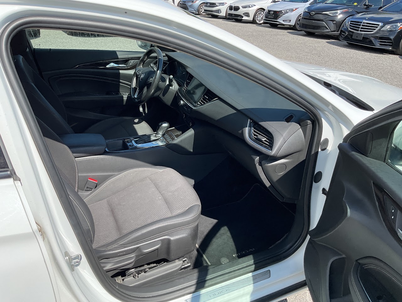 2019 Buick Regal — photo 21 of 34
