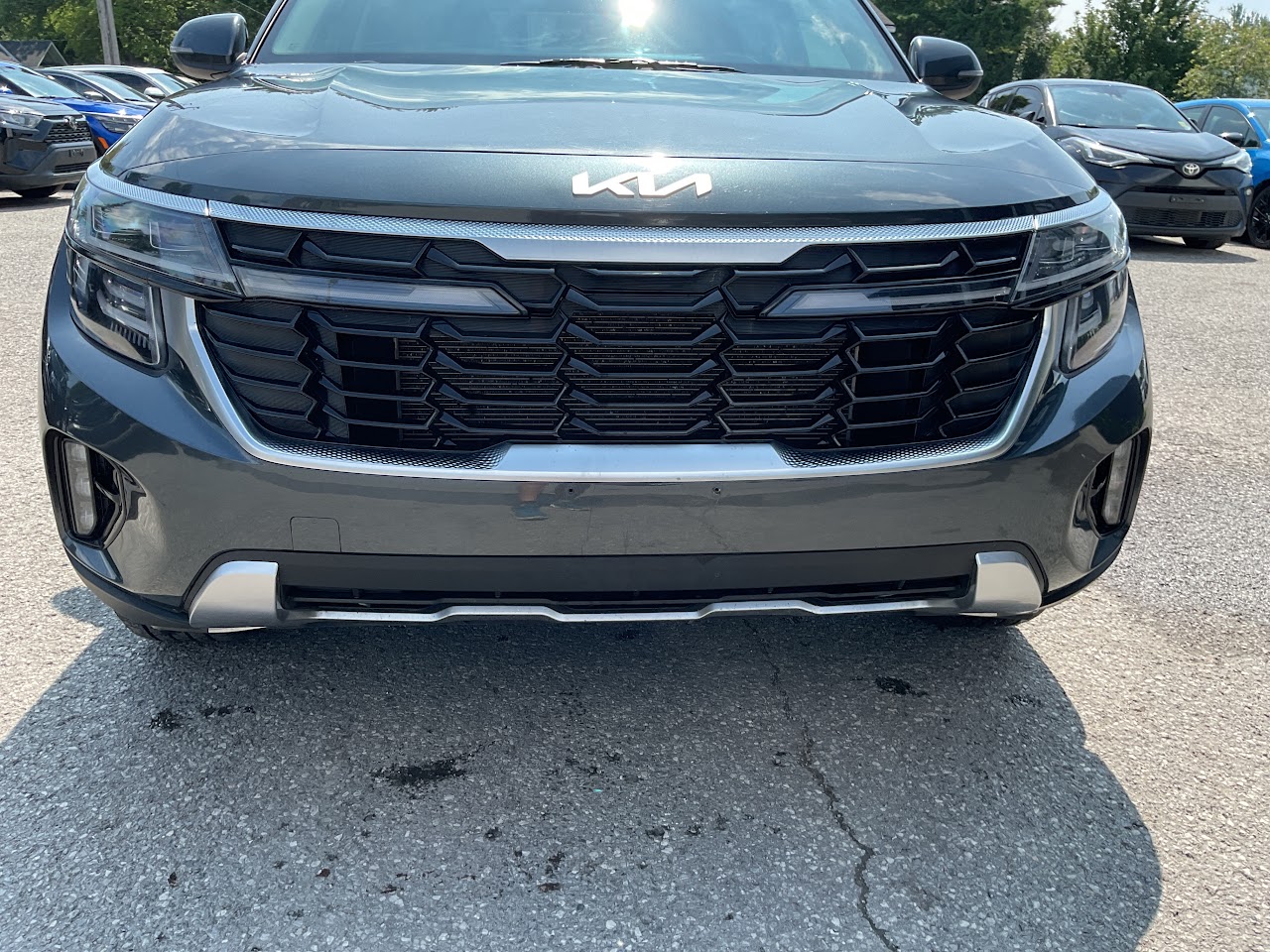 2025 Kia Seltos — photo 18 of 34
