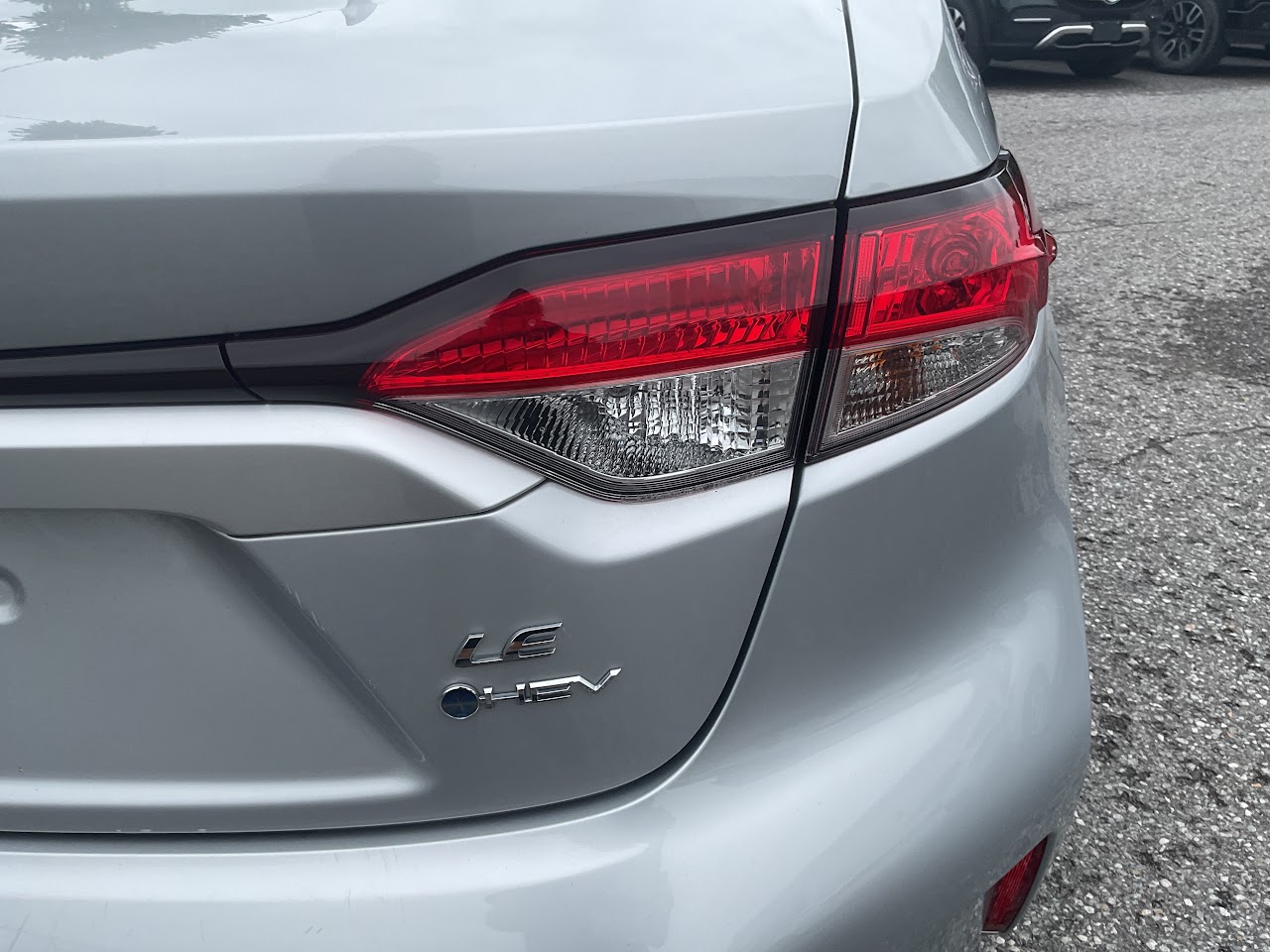 2025 Toyota Corolla — photo 17 of 34