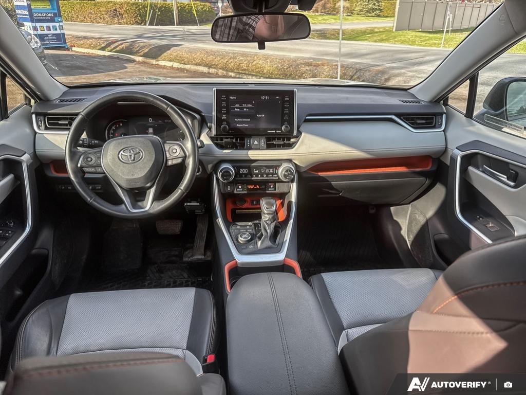 2019 Toyota RAV4 — photo 24 de 25