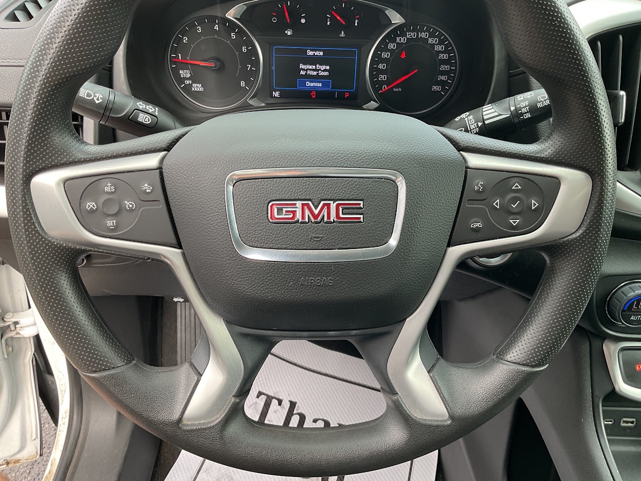 2022 GMC Terrain — photo 26 of 34