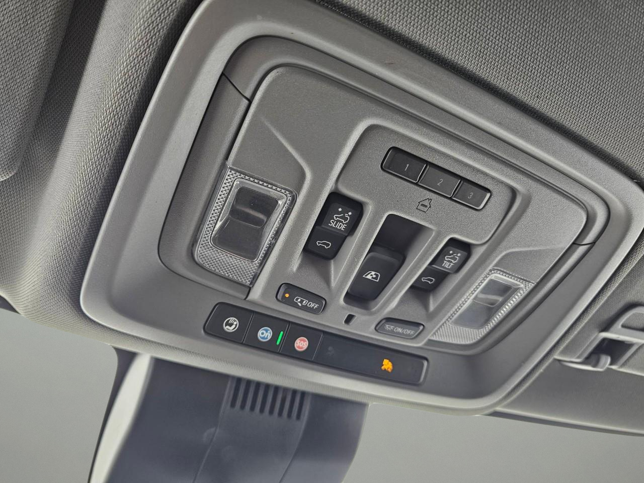 2025 Chevrolet Silverado 1500 — photo 14 of 20